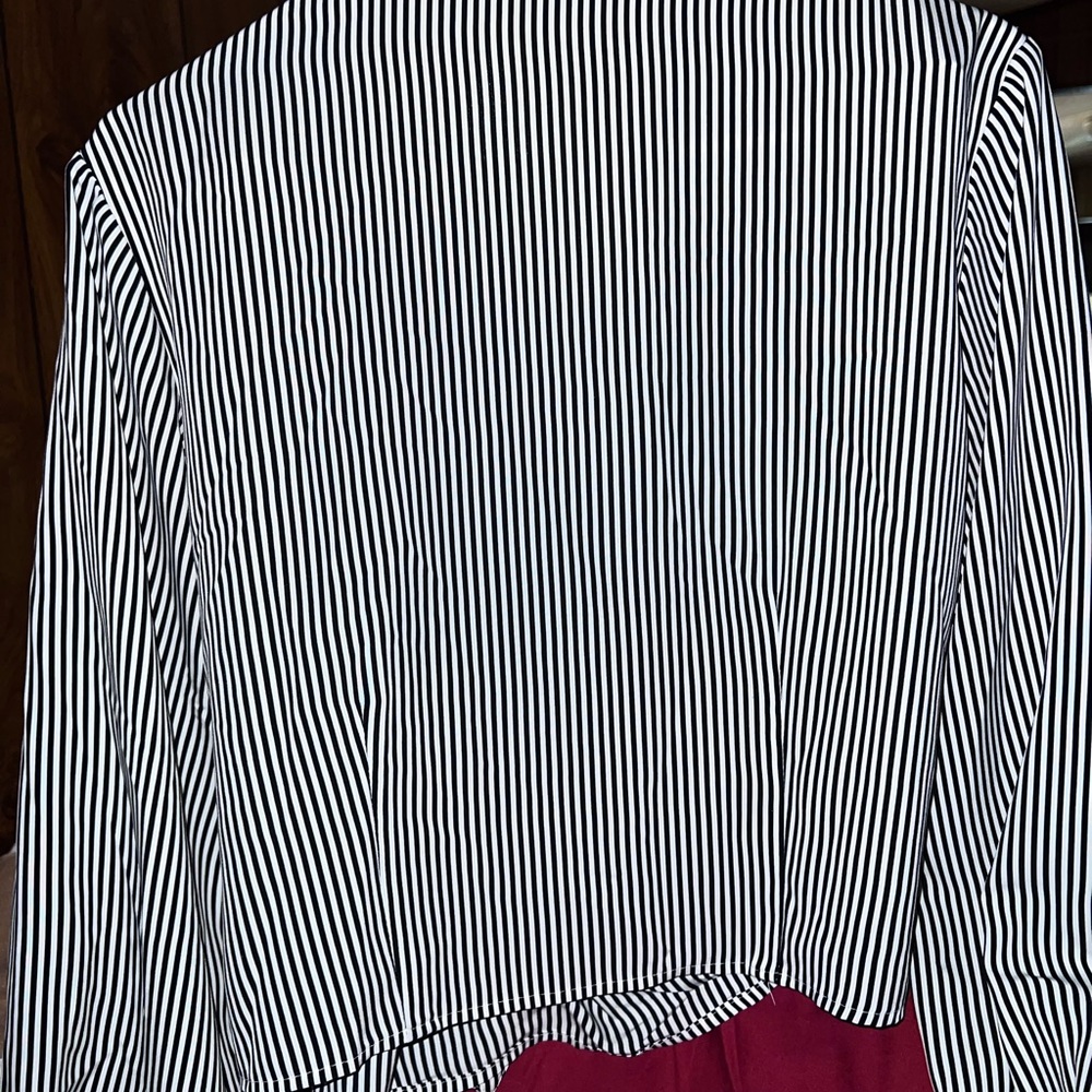 IMPRESSIONS LADIES TOP SIZE M - Picture 5 of 5